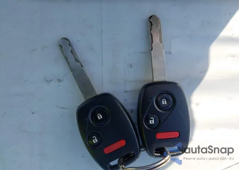 2013 Honda Fit from USA, damaged, VIN JHMGE8H33DC080295